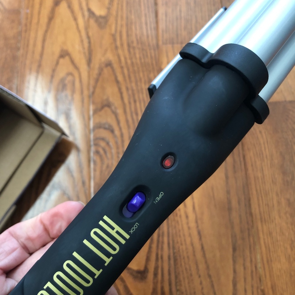 Hot Tools Titanium Deep Waver hair Iron - NEW - Picture 3 of 7